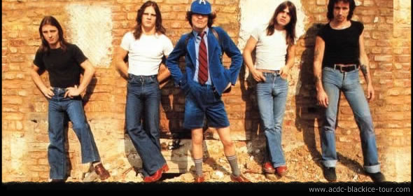 www.acdc-blackice-tour.com